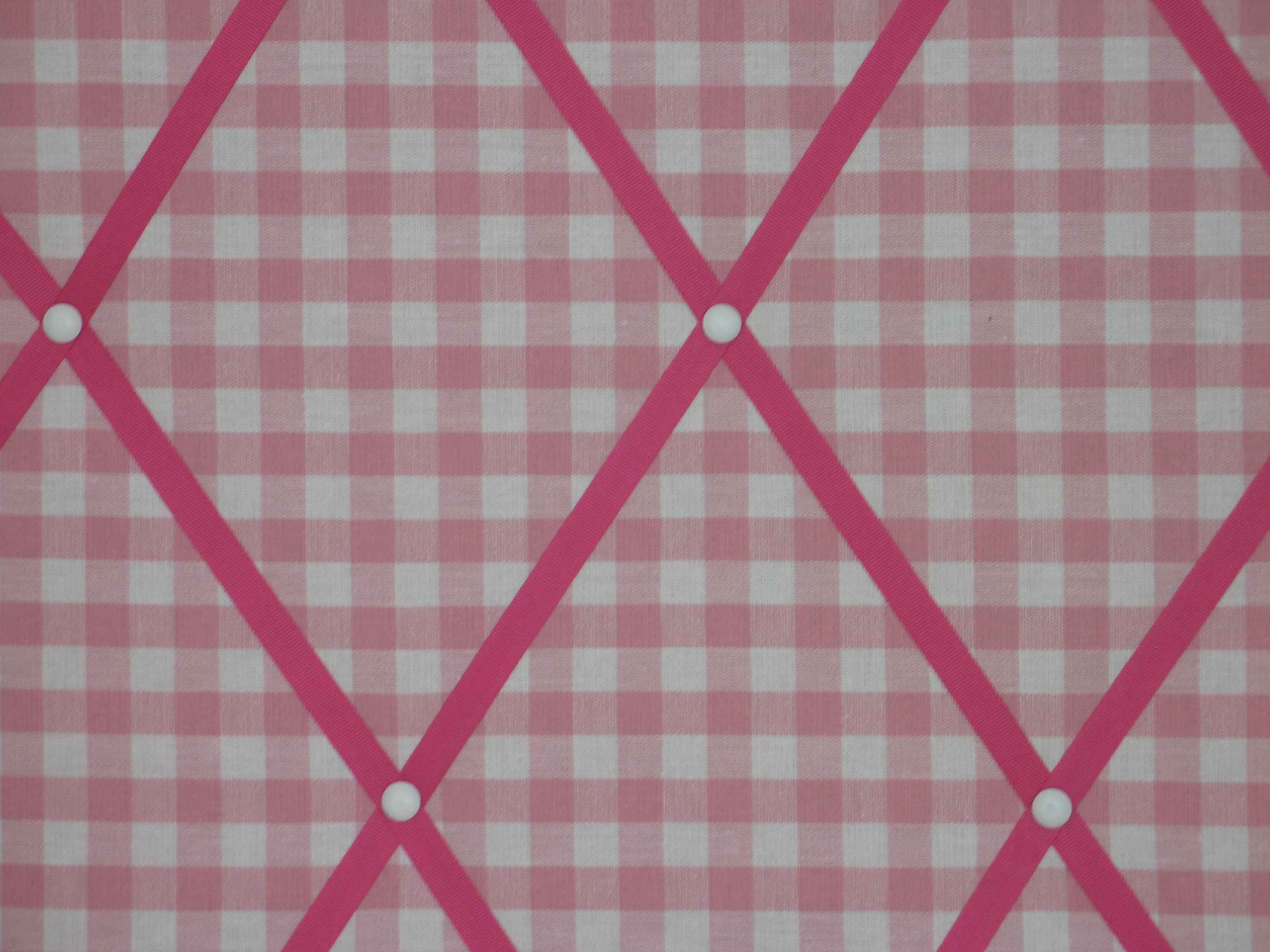 Pink gingham memo board